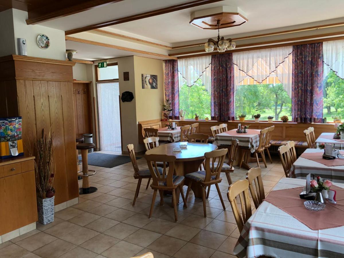 Mariasdorf Gasthof Koller מראה חיצוני תמונה